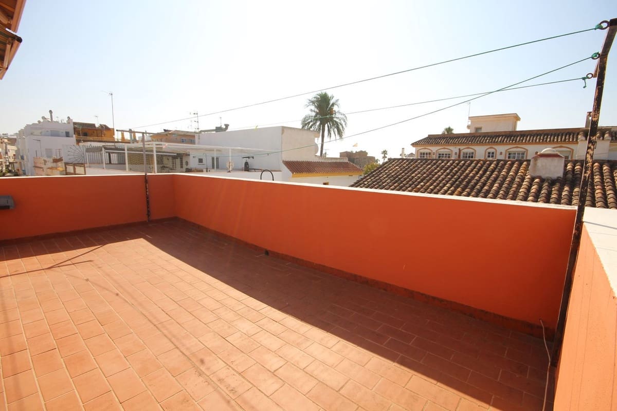 6 soveværelse Semi-Rækkehus til salg i La Cala de Mijas med garage - € 795.000 (Ref: 8459166)