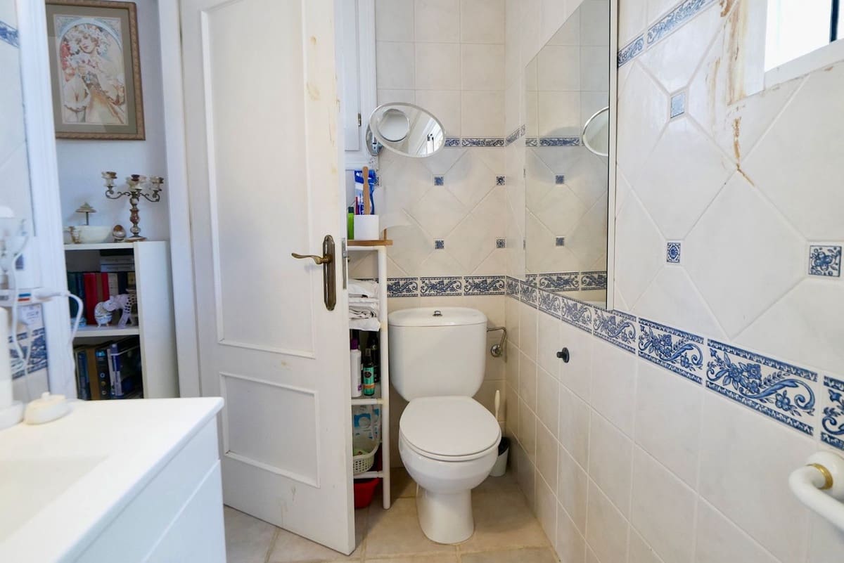 3 bedroom Townhouse for sale in Calahonda with pool garage - € 489,000 (Ref: 8566085)