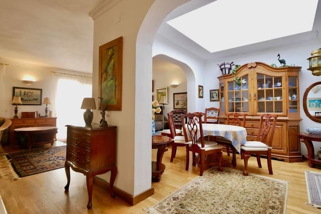 3 soverom Hus til salgs i Calahonda, Mijas med svømmebasseng garasje - € 489 000 (Ref: 8566085)