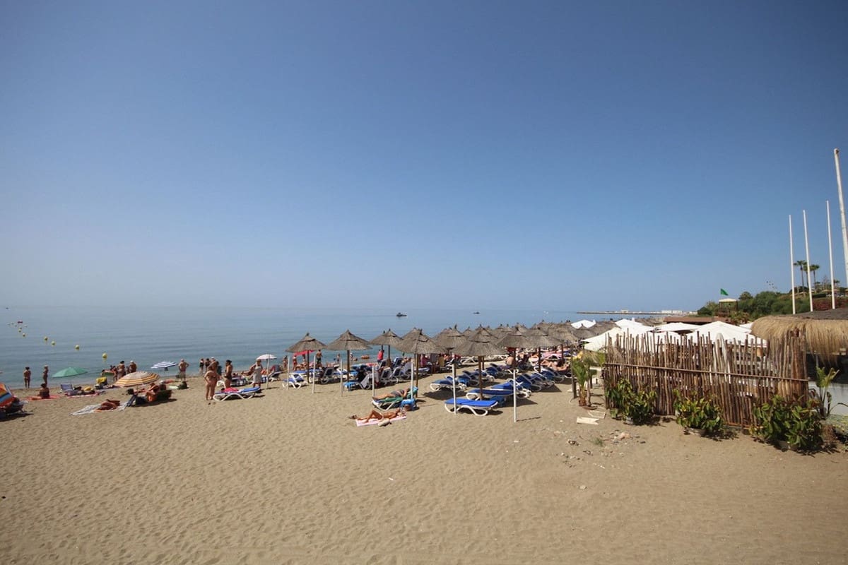 Apartment for sale in Calahonda - € 295,000 (Ref: 8577429)