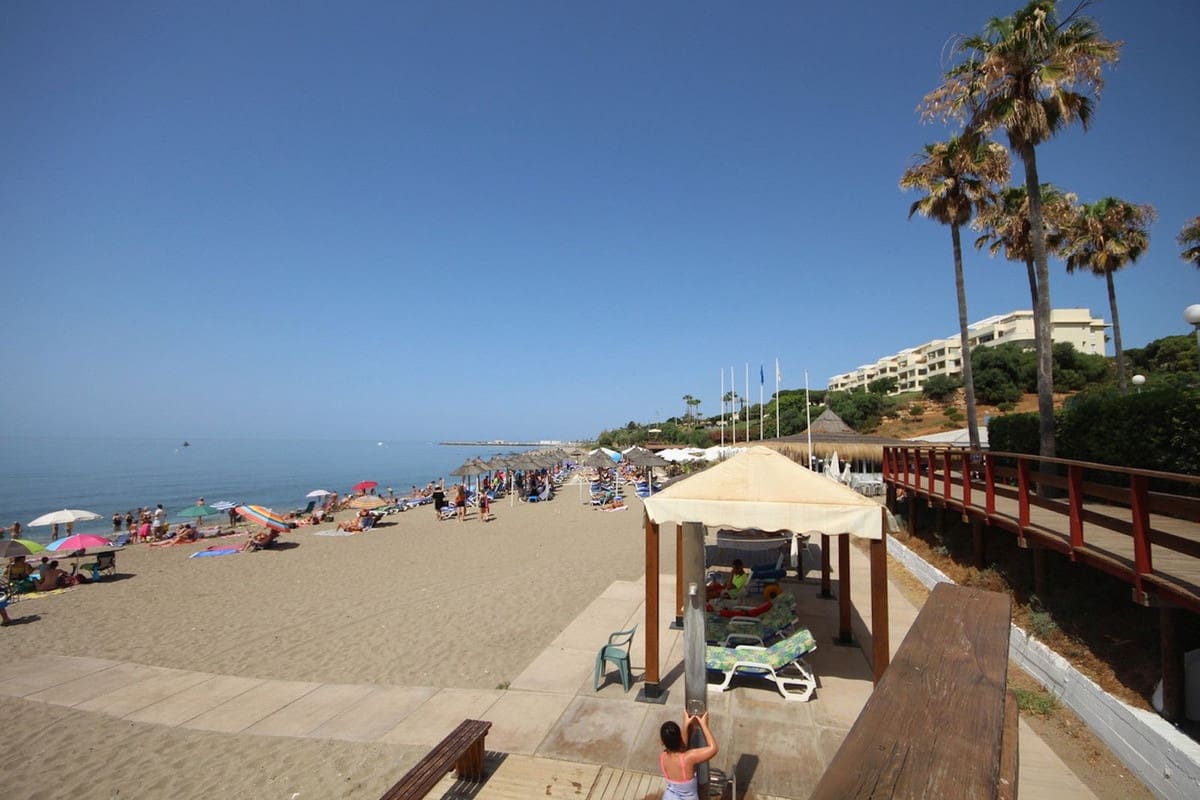 Apartment for sale in Calahonda - € 295,000 (Ref: 8577429)
