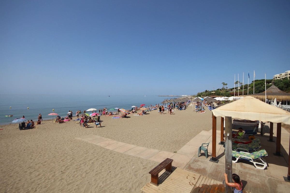 Apartment for sale in Calahonda - € 295,000 (Ref: 8577429)