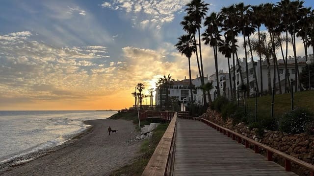 2 chambre Appartement à vendre à Calahonda, Mijas avec piscine garage - 349 000 € (Ref: 8577974)