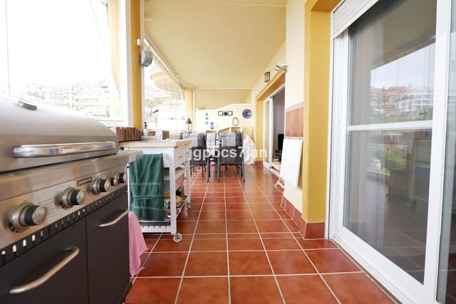 3 makuuhuone Huoneisto myytävänä paikassa Calahonda, Mijas mukana uima-altaan - 355 000 € (Ref: 8585059)