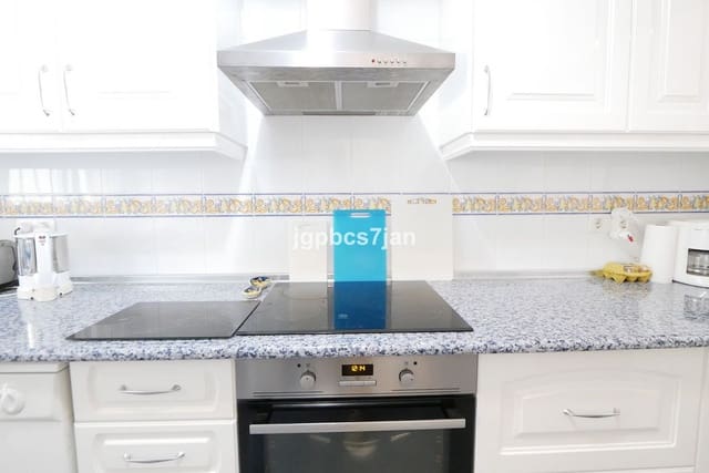 3 makuuhuone Huoneisto myytävänä paikassa Calahonda, Mijas mukana uima-altaan - 355 000 € (Ref: 8585059)