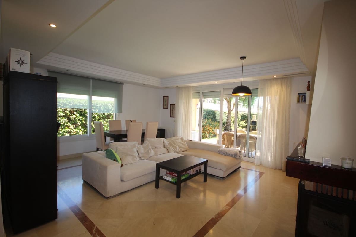 3 makuuhuone Paritalo myytävänä paikassa Riviera del Sol - 490 000 € (Ref: 8585061)