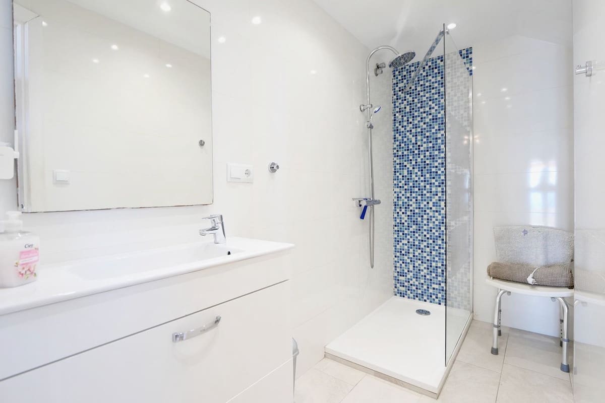 3 sovrum Lägenhet till salu i Cabopino med pool garage - 925 000 € (Ref: 8589901)