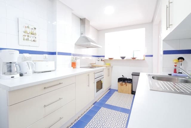 2 slaapkamer Appartement te koop in Cabopino, Marbella met zwembad garage - € 399.900 (Ref: 8598370)