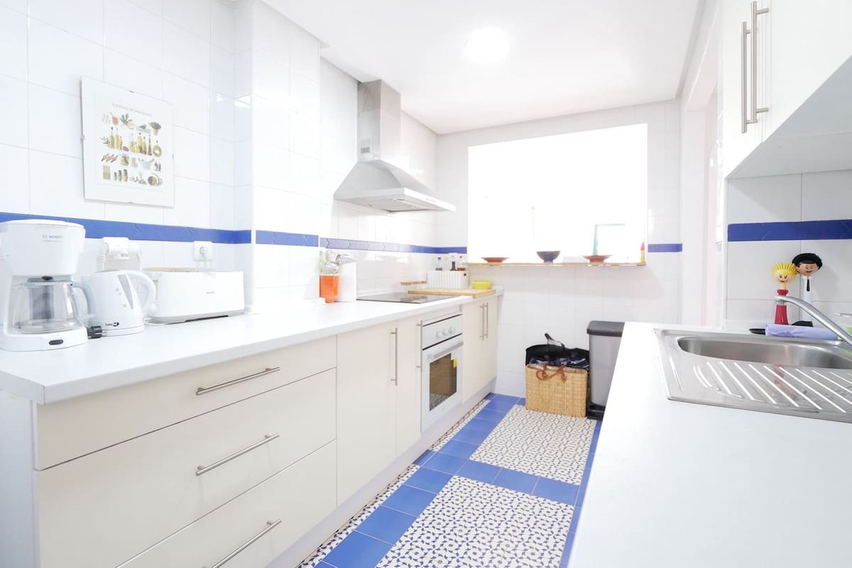 2 bedroom Apartment for sale in Cabopino with pool garage - € 399,900 (Ref: 8598370)