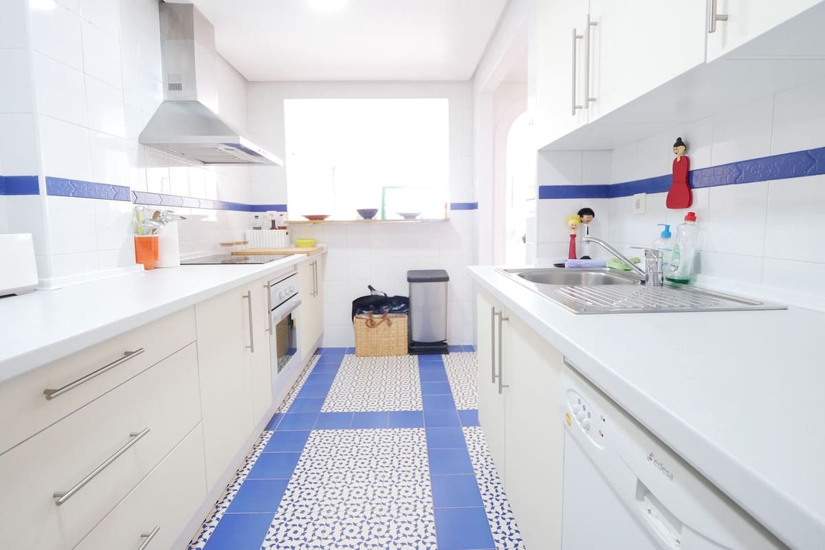 2 bedroom Apartment for sale in Cabopino with pool garage - € 399,900 (Ref: 8598370)