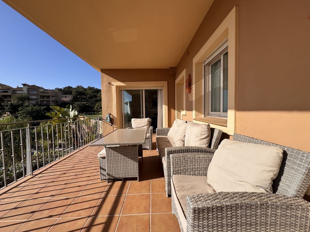 2 Zimmer Apartment zu verkaufen in La Mairena mit Pool Garage - 332.000 € (Ref: 8649155)