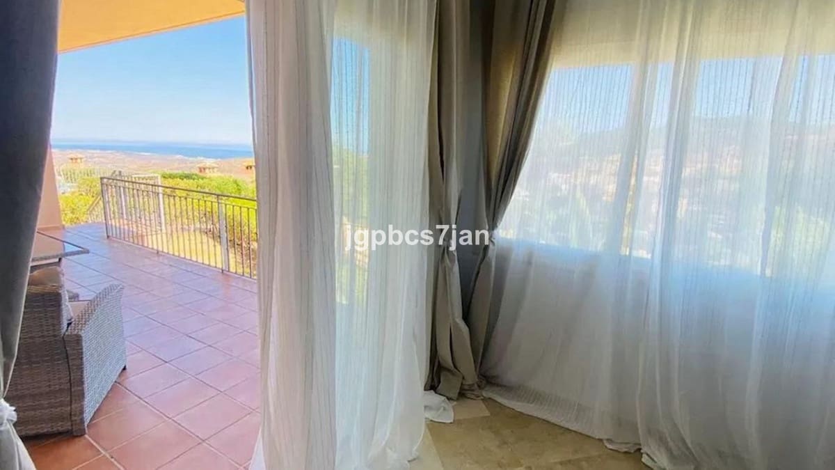 2 Zimmer Apartment zu verkaufen in La Mairena mit Pool Garage - 332.000 € (Ref: 8649155)