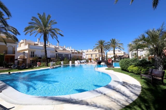 3 soveværelse Semi-Rækkehus til salg i Bahía de Marbella, Marbella med swimmingpool garage - € 1.150.000 (Ref: 8653606)