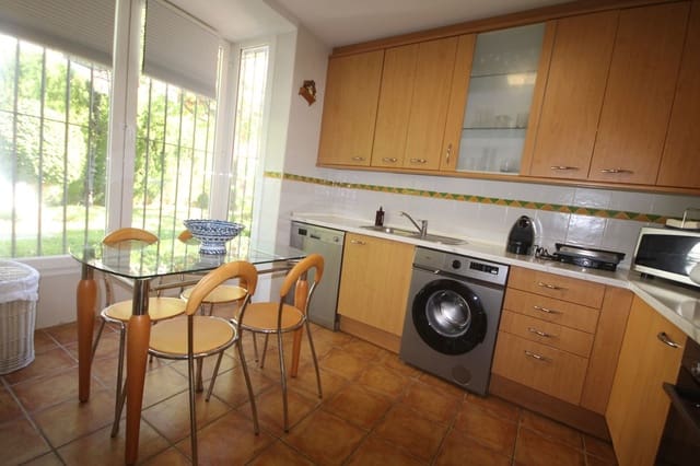 3 soveværelse Semi-Rækkehus til salg i Bahía de Marbella, Marbella med swimmingpool garage - € 1.150.000 (Ref: 8653606)