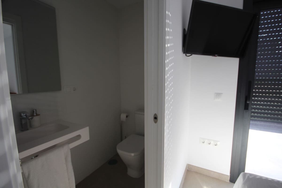 3 bedroom Villa for sale in Elviria - € 4,750,000 (Ref: 8653607)