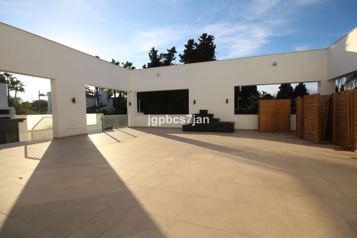 3 quarto Moradia para venda em Elviria com piscina garagem - 4 750 000 € (Ref: 8653607)