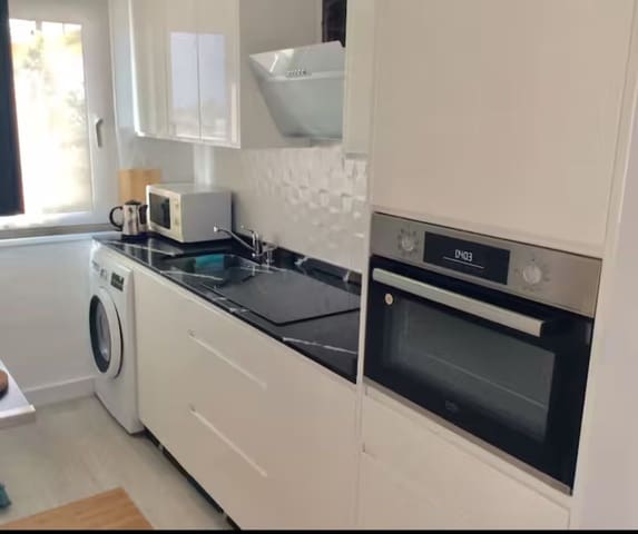 1 Zimmer Apartment zu verkaufen in Cabopino, Marbella mit Pool Garage - 495.000 € (Ref: 8723384)