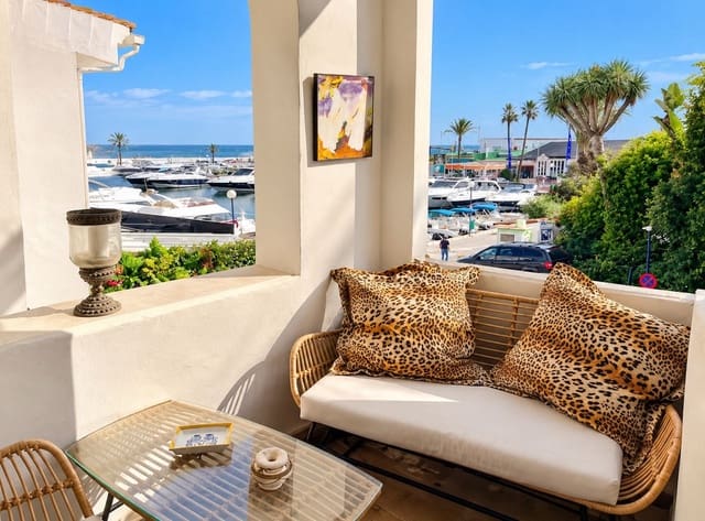 1 chambre Appartement à vendre à Cabopino, Marbella avec piscine - 495 000 € (Ref: 8723384)