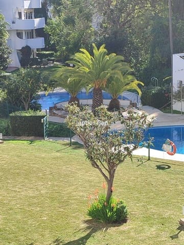 2 bedroom Apartment for sale in Calahonda, Mijas with pool - € 375,000 (Ref: 8728766)