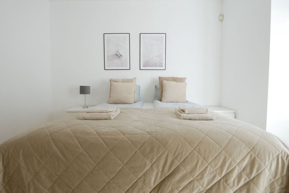 6 bedroom Villa for sale in La Cala de Mijas with pool garage - € 1,149,000 (Ref: 8742434)