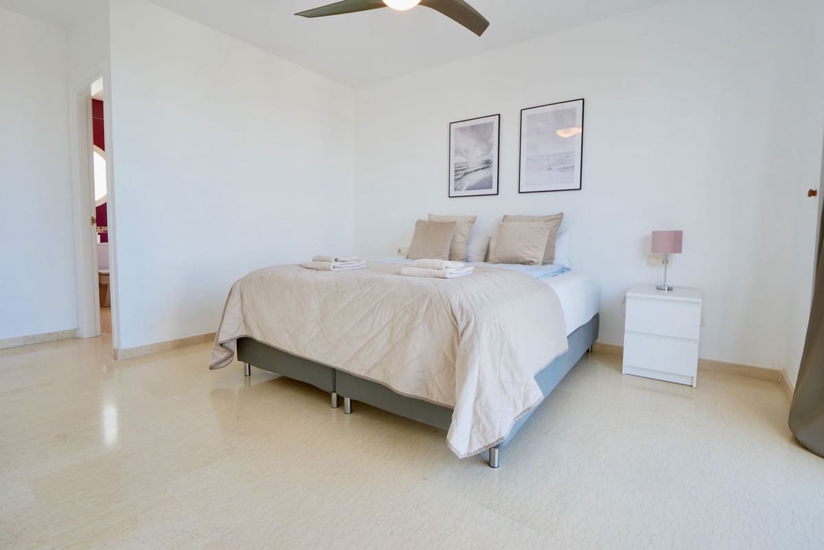 6 sovrum Villa till salu i La Cala de Mijas med pool garage - 1 149 000 € (Ref: 8742434)