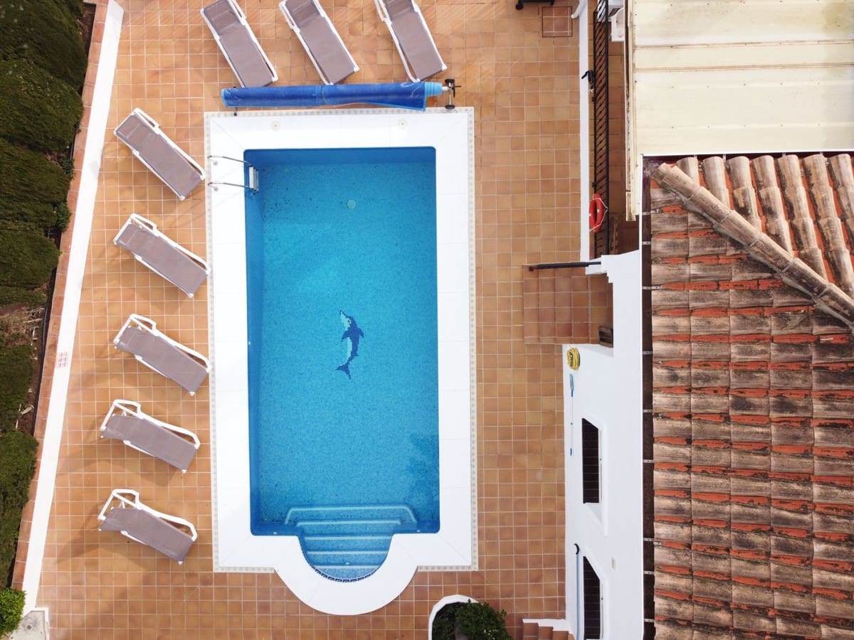 6 sovrum Villa till salu i La Cala de Mijas med pool garage - 1 149 000 € (Ref: 8742434)