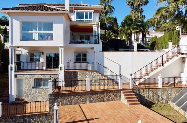 6 sypialnia Willa na sprzedaż w La Cala de Mijas, Mijas z basenem garażem - 1 149 000 € (Ref: 8742434)