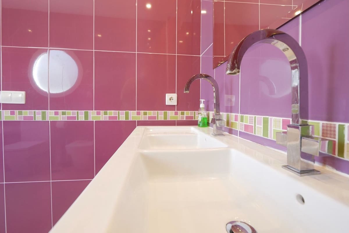 6 makuuhuone Huvila myytävänä paikassa La Cala de Mijas mukana uima-altaan 
autotalli - 1 149 000 € (Ref: 8742434)