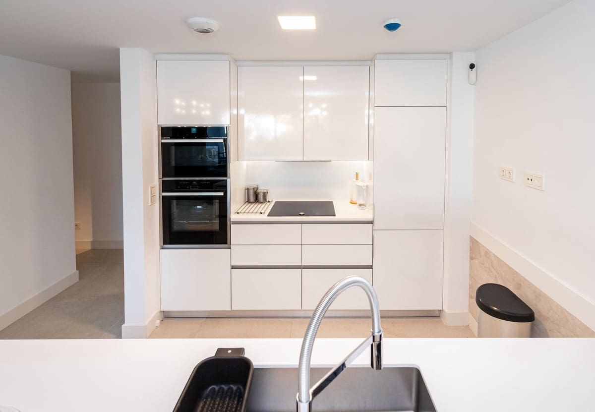 3 soverom Leilighet til salgs i Cabopino med svømmebasseng garasje - € 1 250 000 (Ref: 8766113)