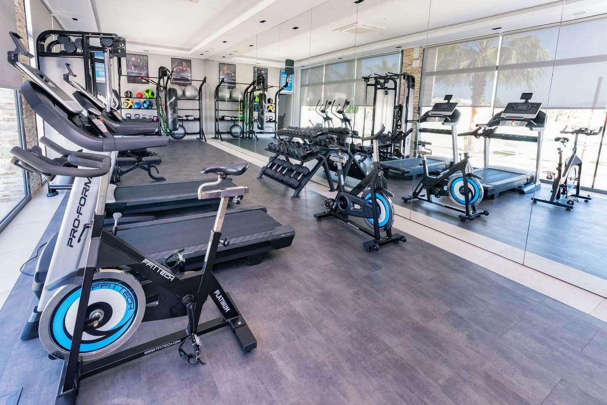 3 soverom Leilighet til salgs i Cabopino med svømmebasseng garasje - € 1 250 000 (Ref: 8766113)