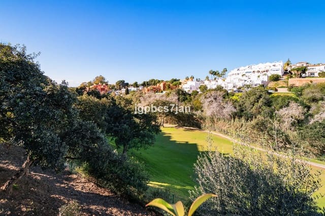 4 soveværelse Lejlighed til salg i Cabopino, Marbella med swimmingpool garage - € 980.000 (Ref: 8766113)