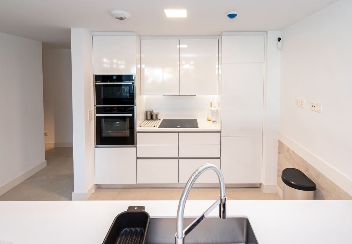4 slaapkamer Appartement te koop in Cabopino met zwembad garage - € 980.000 (Ref: 8766113)