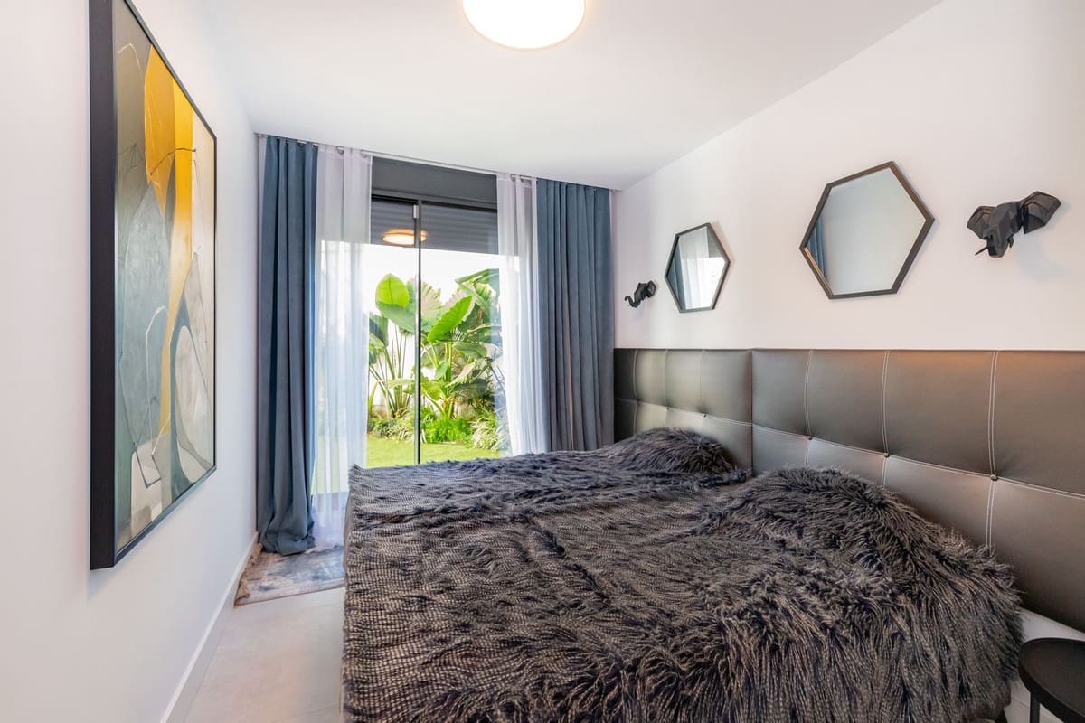 4 slaapkamer Appartement te koop in Cabopino met zwembad garage - € 980.000 (Ref: 8766113)