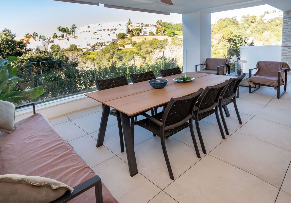 4 slaapkamer Appartement te koop in Cabopino met zwembad garage - € 980.000 (Ref: 8766113)