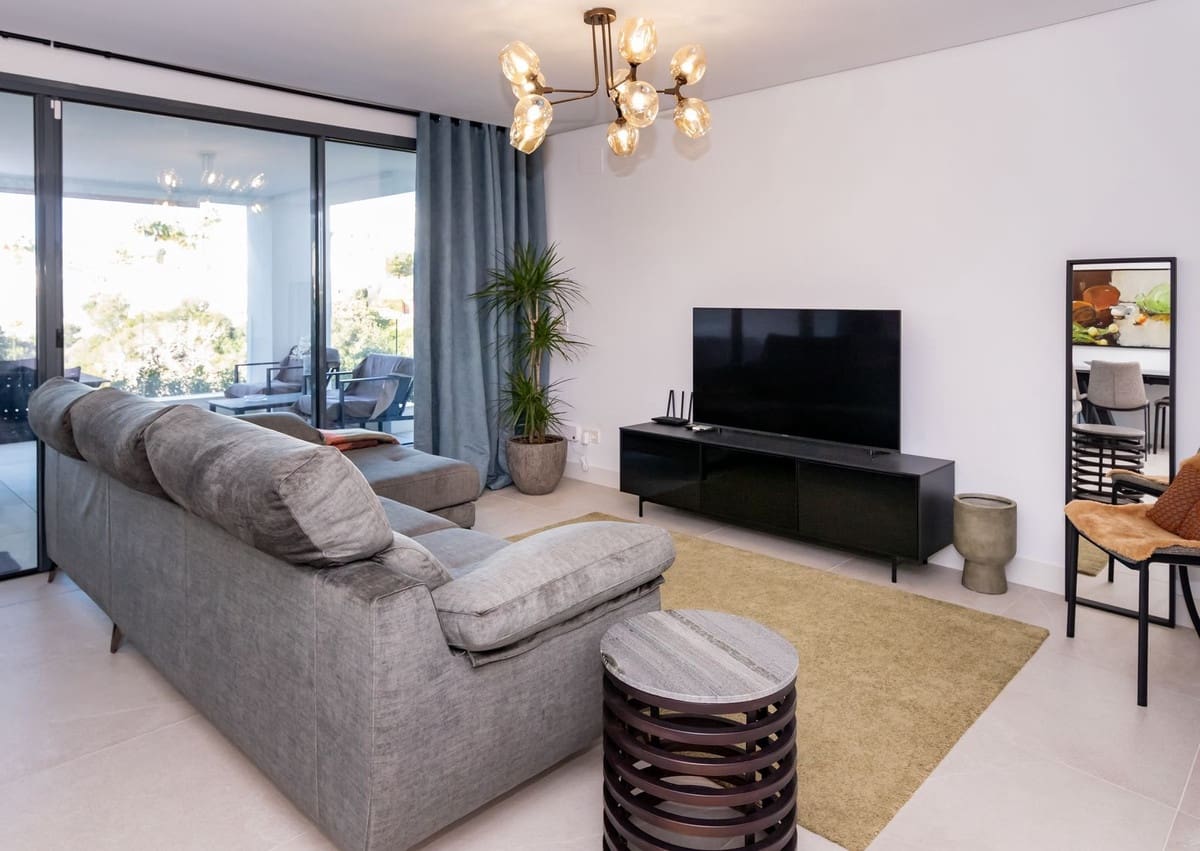 4 slaapkamer Appartement te koop in Cabopino met zwembad garage - € 980.000 (Ref: 8766113)