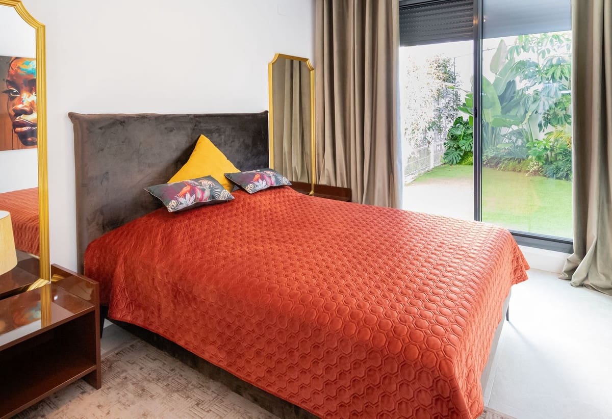 4 slaapkamer Appartement te koop in Cabopino met zwembad garage - € 980.000 (Ref: 8766113)