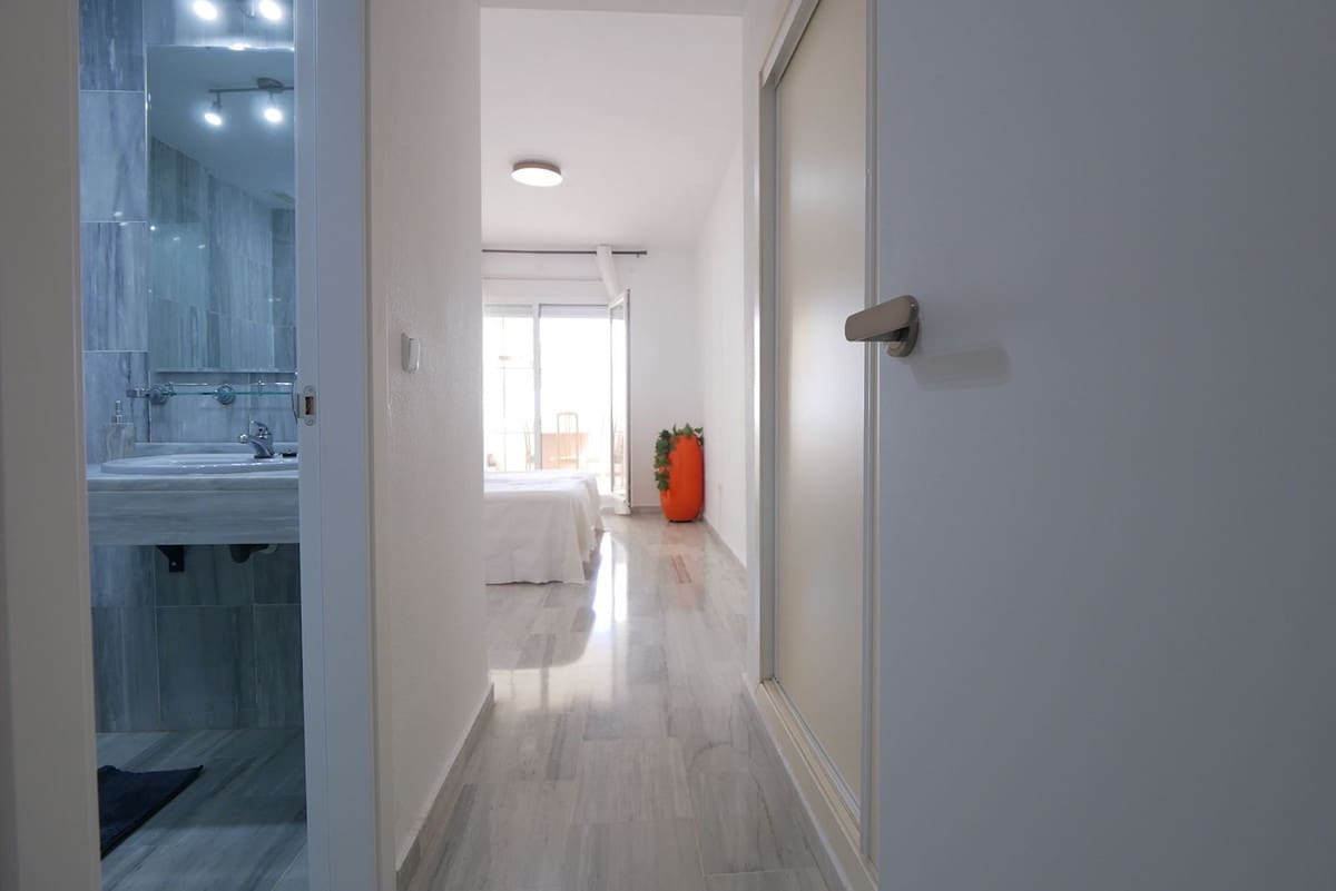 3 slaapkamer Appartement te koop in Cabopino met zwembad garage - € 499.000 (Ref: 8836220)