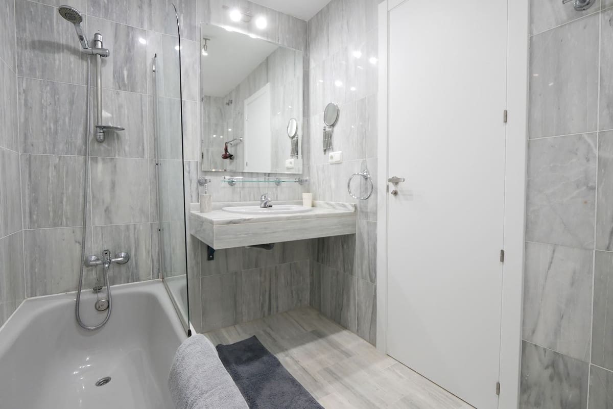 3 slaapkamer Appartement te koop in Cabopino met zwembad garage - € 499.000 (Ref: 8836220)