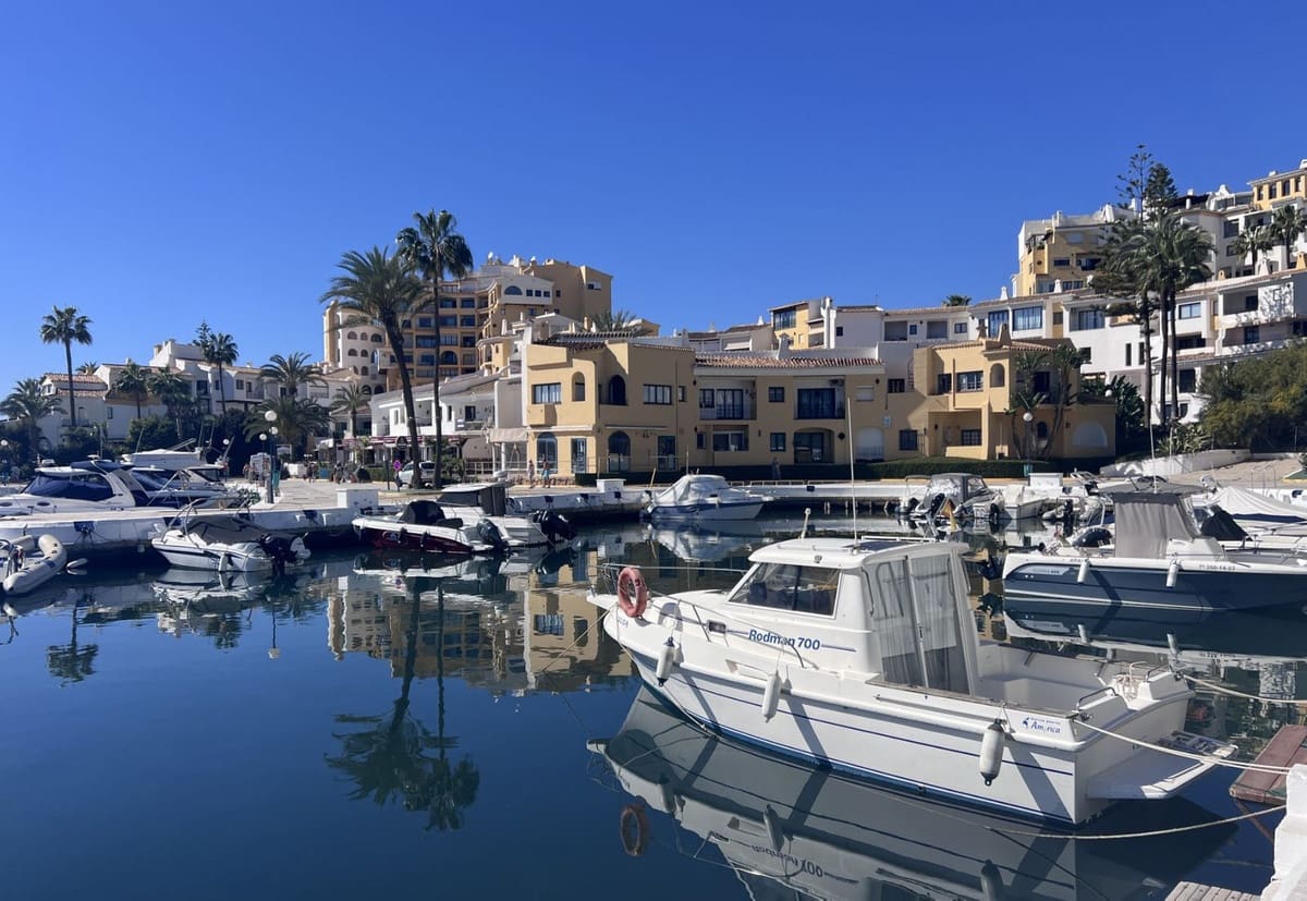 3 slaapkamer Appartement te koop in Cabopino met zwembad garage - € 499.000 (Ref: 8836220)