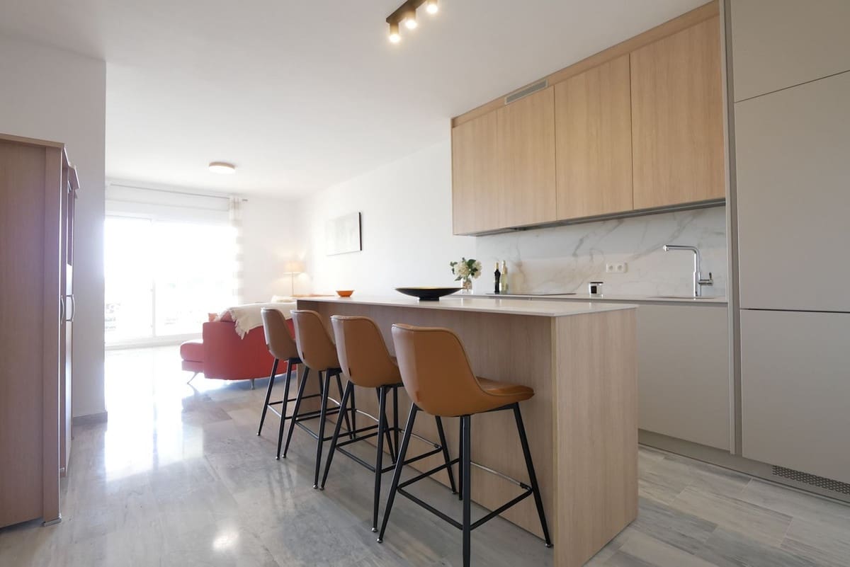 3 slaapkamer Appartement te koop in Cabopino met zwembad garage - € 499.000 (Ref: 8836220)