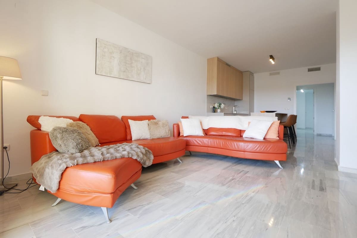 3 slaapkamer Appartement te koop in Cabopino met zwembad garage - € 499.000 (Ref: 8836220)