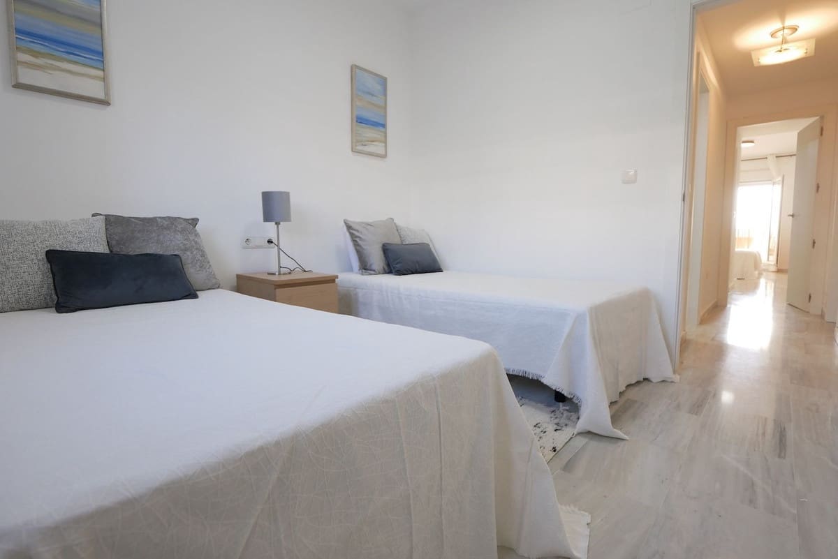 3 slaapkamer Appartement te koop in Cabopino met zwembad garage - € 499.000 (Ref: 8836220)