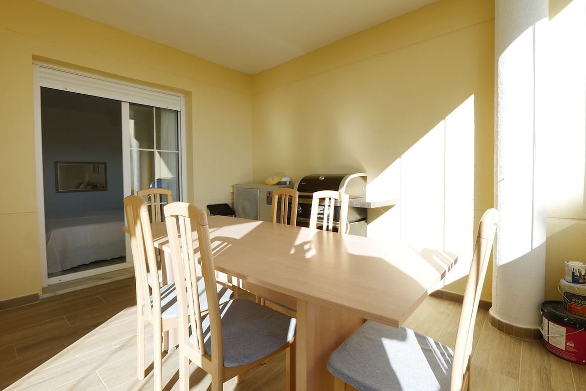 3 slaapkamer Appartement te koop in Cabopino met zwembad garage - € 499.000 (Ref: 8836220)