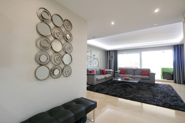 3 soverom Leilighet til salgs i Cabopino, Marbella med svømmebasseng garasje - € 1 089 000 (Ref: 8847183)