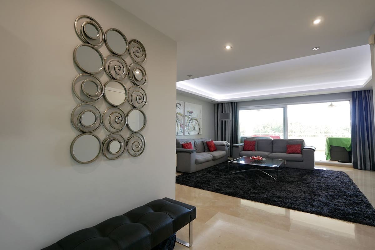 3 sovrum Lägenhet till salu i Cabopino med pool garage - 1 089 000 € (Ref: 8847183)