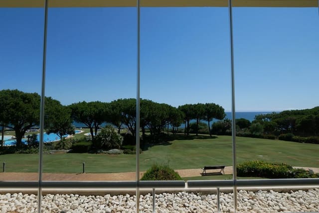 3 soverom Leilighet til salgs i Cabopino, Marbella med svømmebasseng garasje - € 1 089 000 (Ref: 8847183)