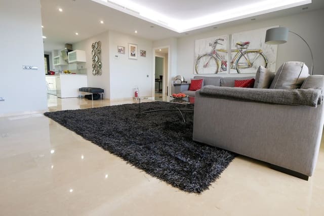 3 soverom Leilighet til salgs i Cabopino, Marbella med svømmebasseng garasje - € 1 089 000 (Ref: 8847183)