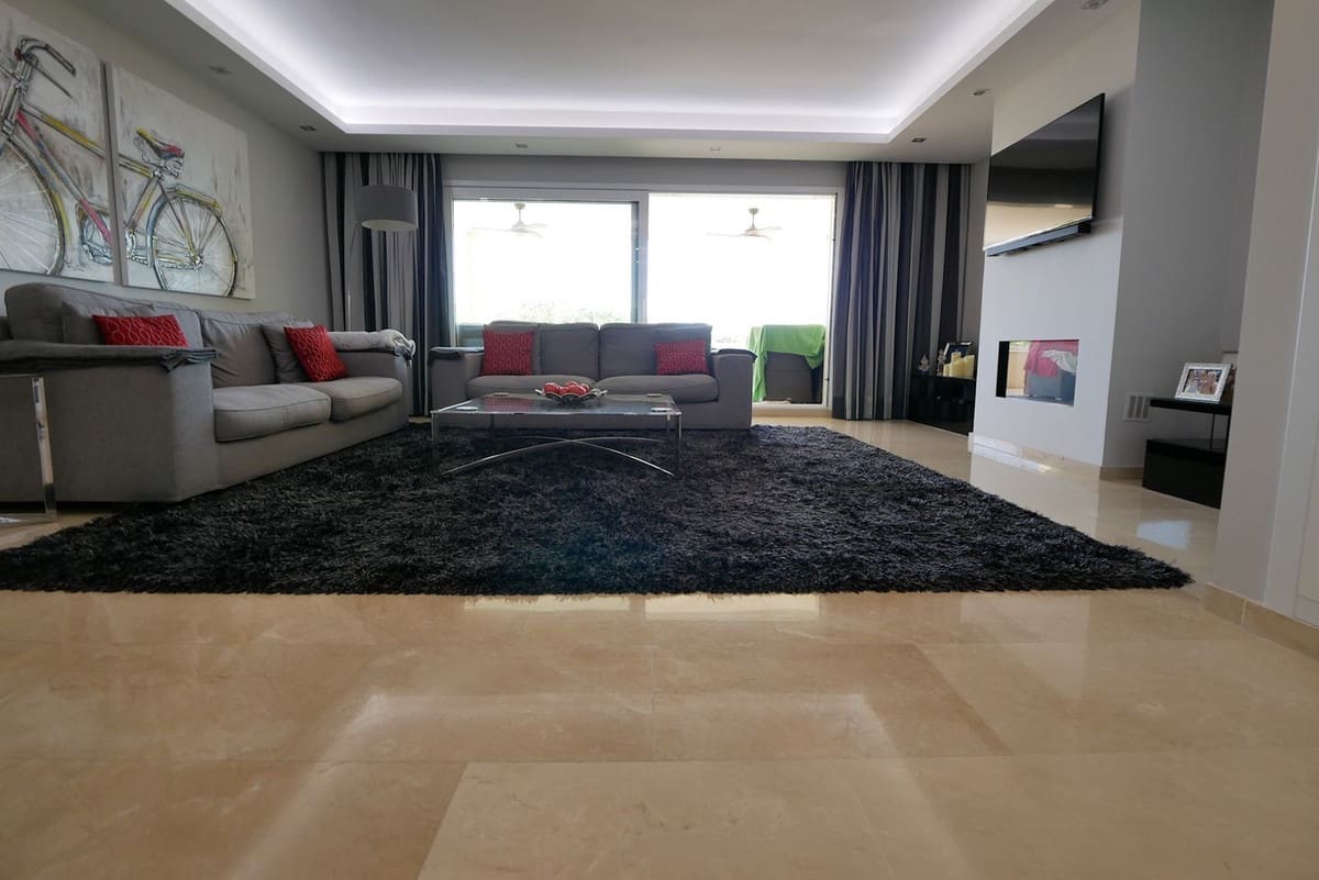 3 sovrum Lägenhet till salu i Cabopino med pool garage - 1 089 000 € (Ref: 8847183)