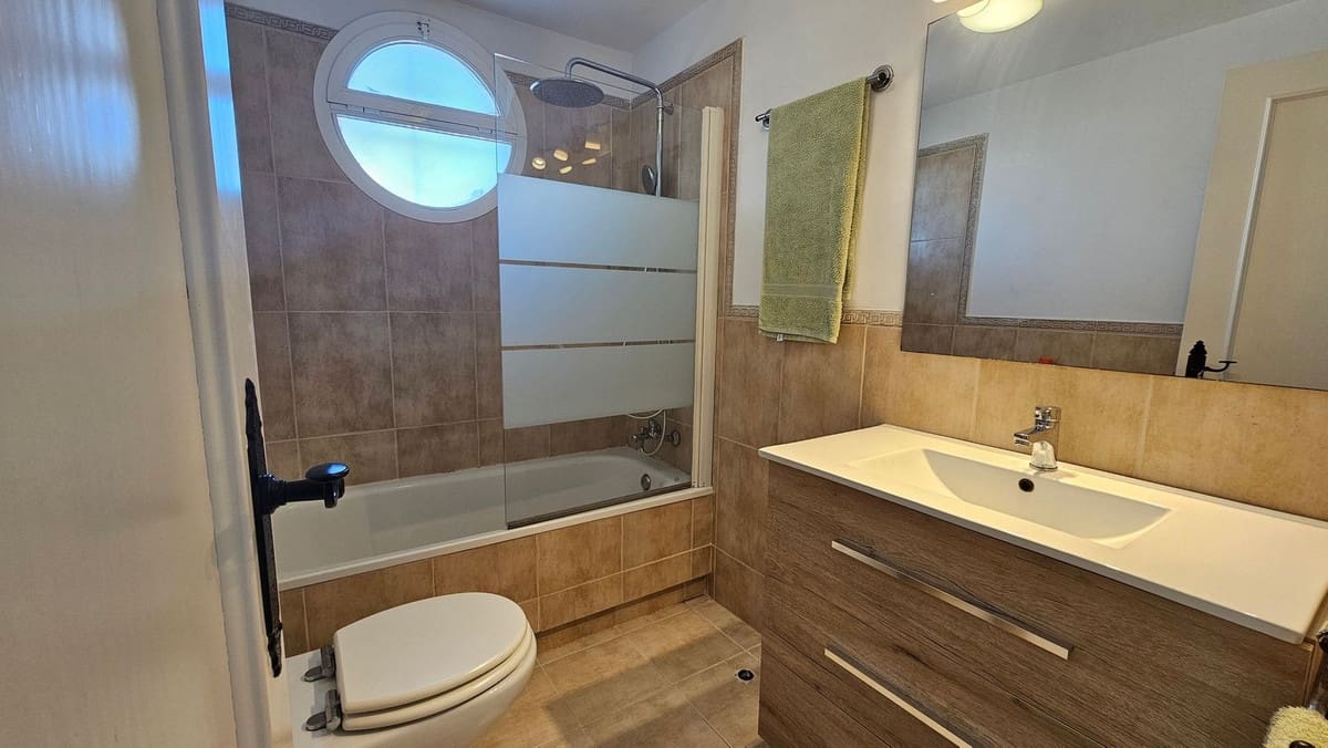 3 bedroom Townhouse for sale in Manilva with pool garage - € 299,000 (Ref: 8850411)