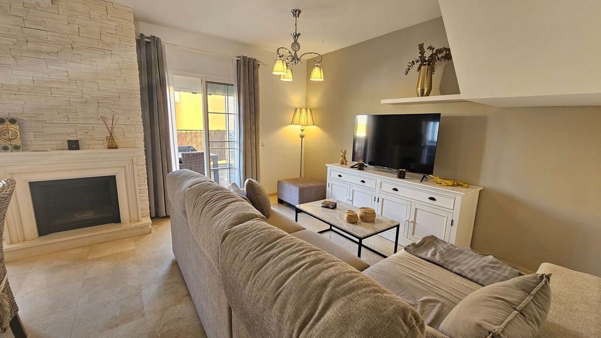 3 bedroom Townhouse for sale in Manilva with pool garage - € 299,000 (Ref: 8850411)